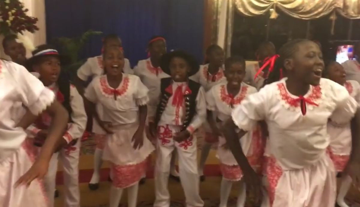 Africk&eacute; deti v Nairobi