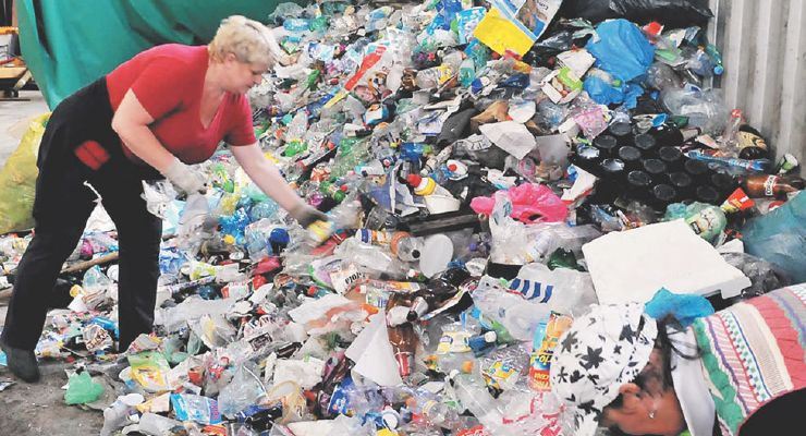 Recykláciou plastových fólií chce Polyfol firma na Záhorí zamestnať 60 ľudí.