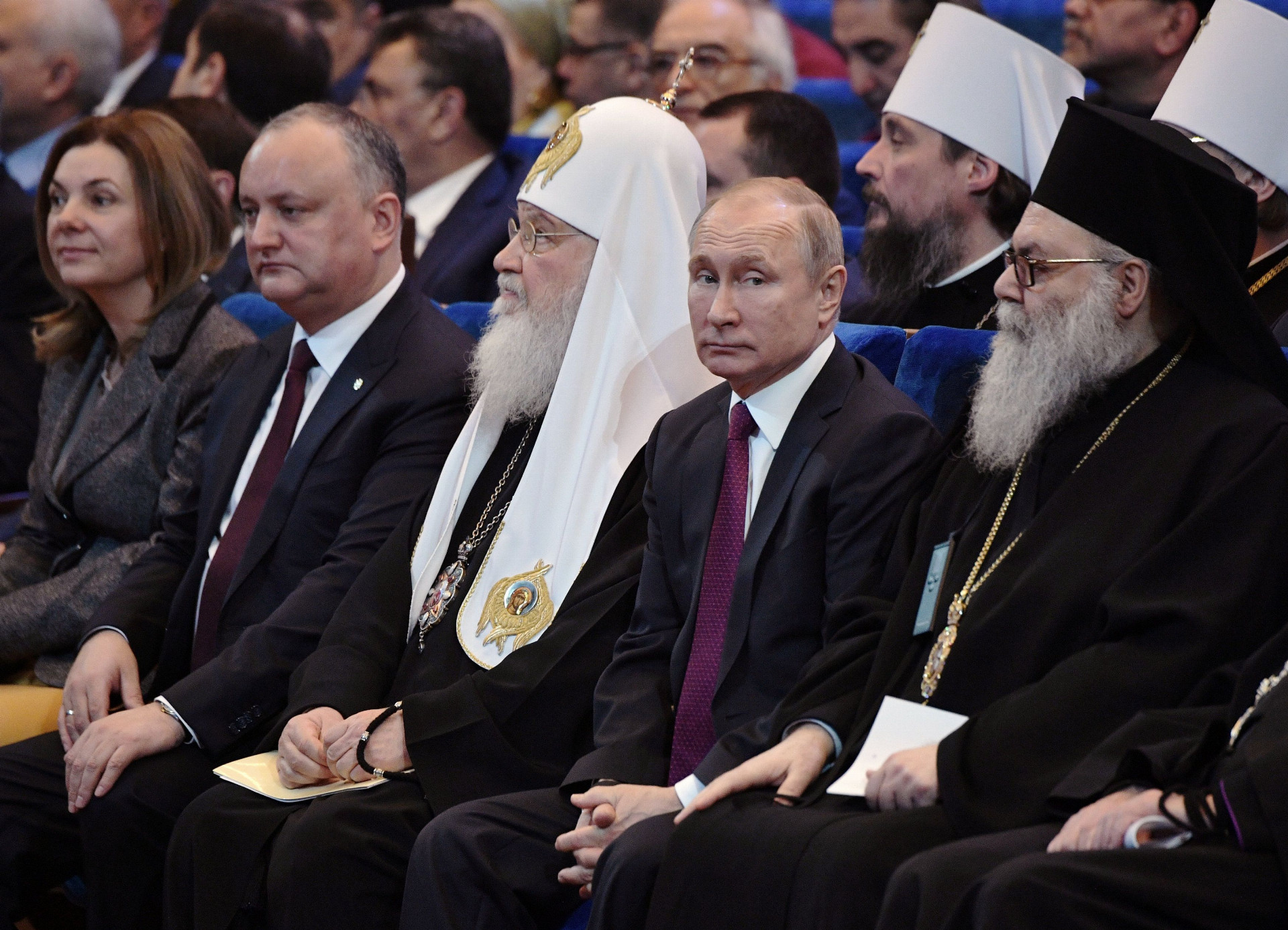 Ruský prezident a bývalý agent KGB Vladimir Putin sa rád ukazuje v spoločnosti cirkevných predstaviteľov.