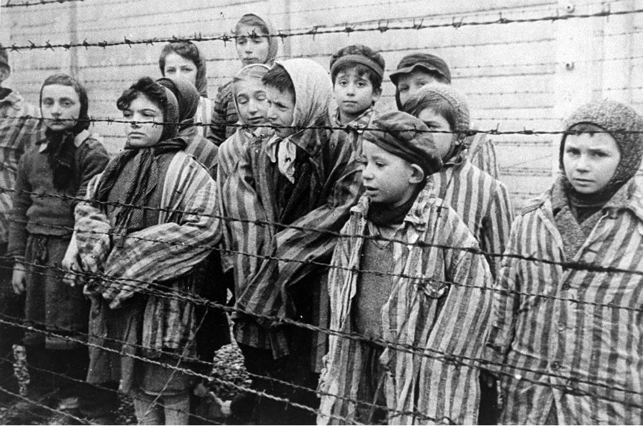 Zachránené deti z tábora v Osvienčime.