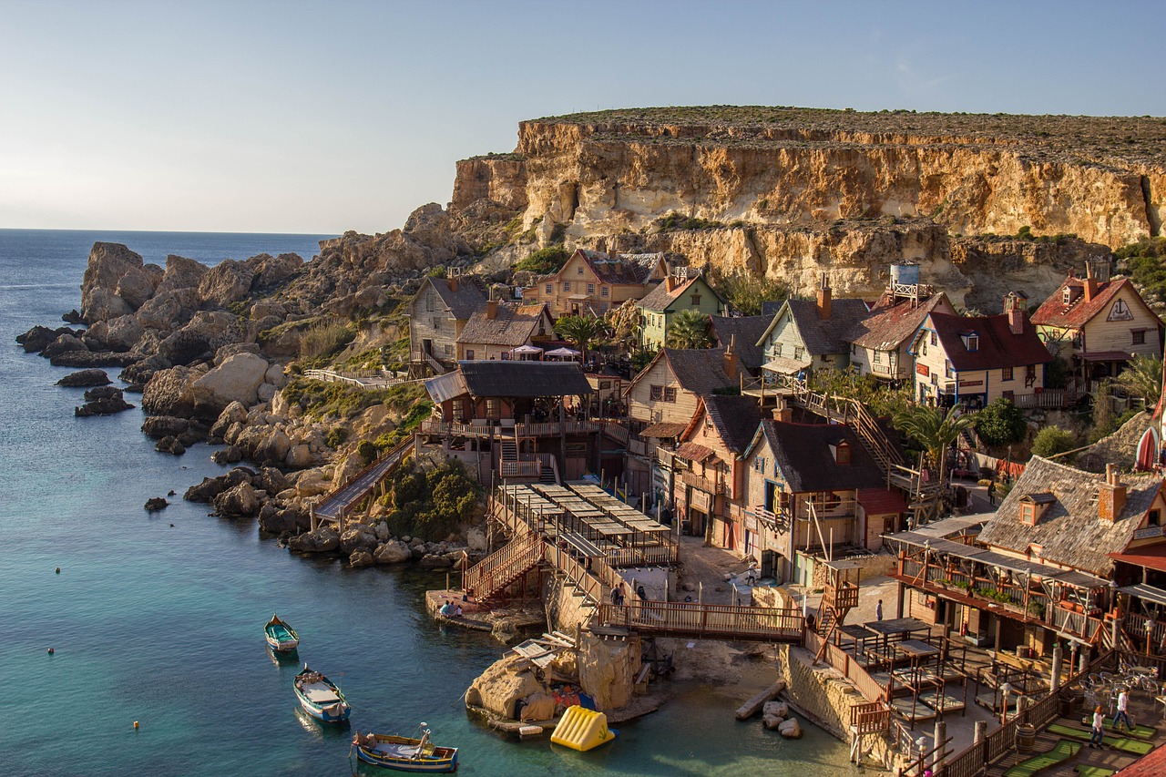 Popeye Village, tiež známa ako Sweethaven Village, je účelovo postavená filmová dedina, malý zábavný park, ktorý pôvodne vznikol pre účely nakrúcania celovečerného filmu Pepek námorník v roku 1980. Nachádza sa v zálive Anchor, tri kilometre od obce Mellieħa na Malte.
Svetoznámu snímku toho času produkovala spoločnosť Paramount Pictures a Walt Disney Productions, kde si hlavnú úlohu Pepka zahral Robin Williams. Dnes je táto atrakcia, nachádzajúca sa na pobreží  otvorená verejnosti. Návštevníci si tu okrem iného môžu vychutnať jazdu loďou, návštevu vinárne a vodné trampolíny.