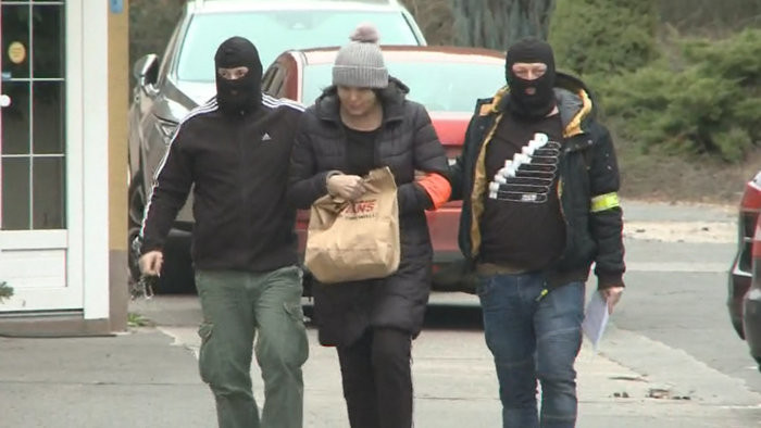 d8c1b4f8-b73c-464e-8f6a-0f75cec16f58