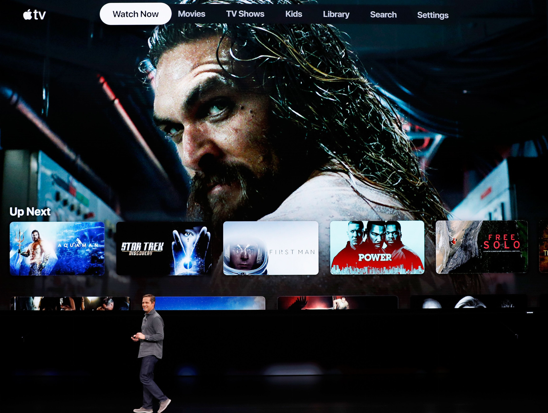 Šéf Applu Tim Cook na konferencii predstavil streamovaciu platformu Apple.