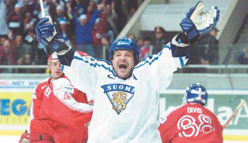 Esa Tikkanen odohral vrátane play-off v NHL vyše tisíc zápasov, v ktorých zaznamenal 762 bodov.