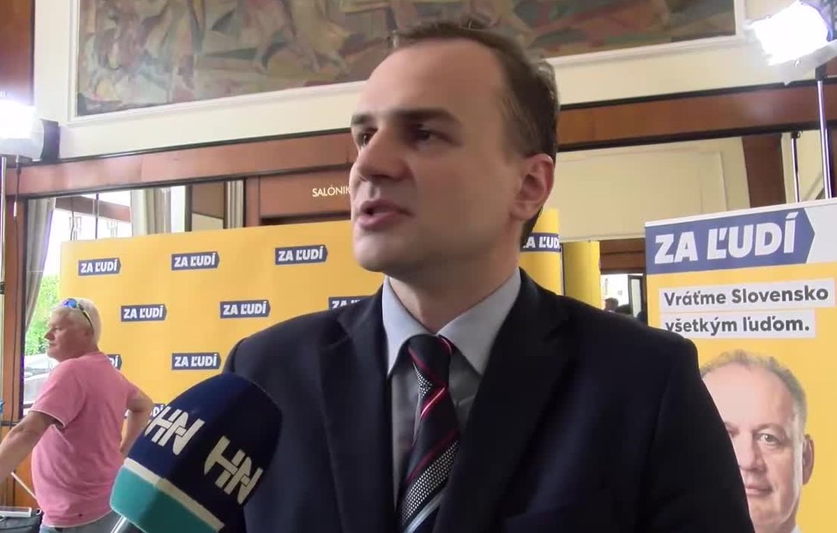 Ekon&oacute;m Tom&aacute;&scaron; Merav&yacute;