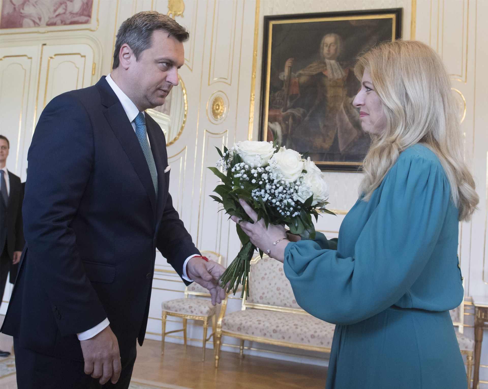 6d56c176-dba5-4a36-b476-ca6a7405cd4d