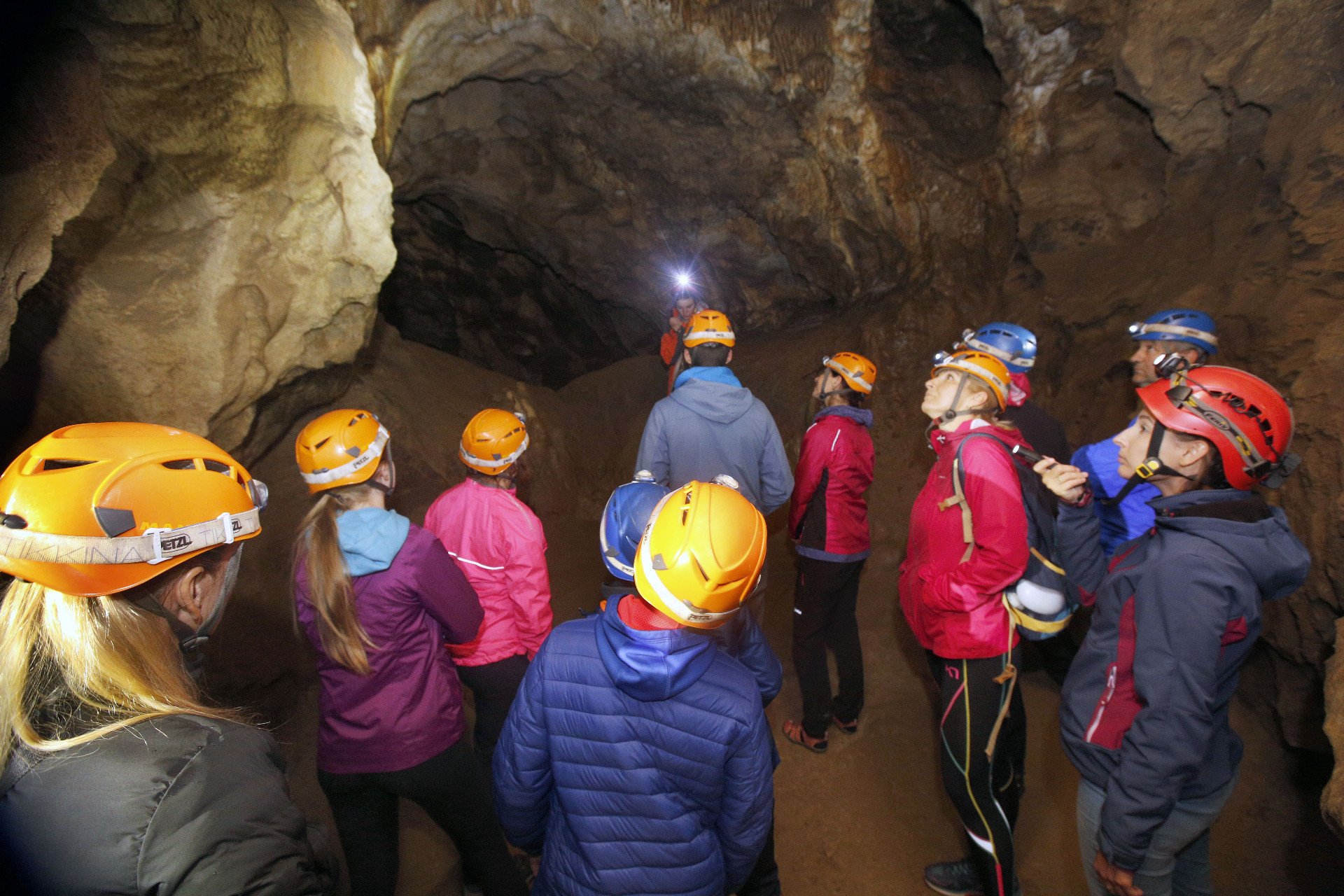 Brestovská jaskyňa púšťa do svojich útrob len obmedzený počet ľudí.