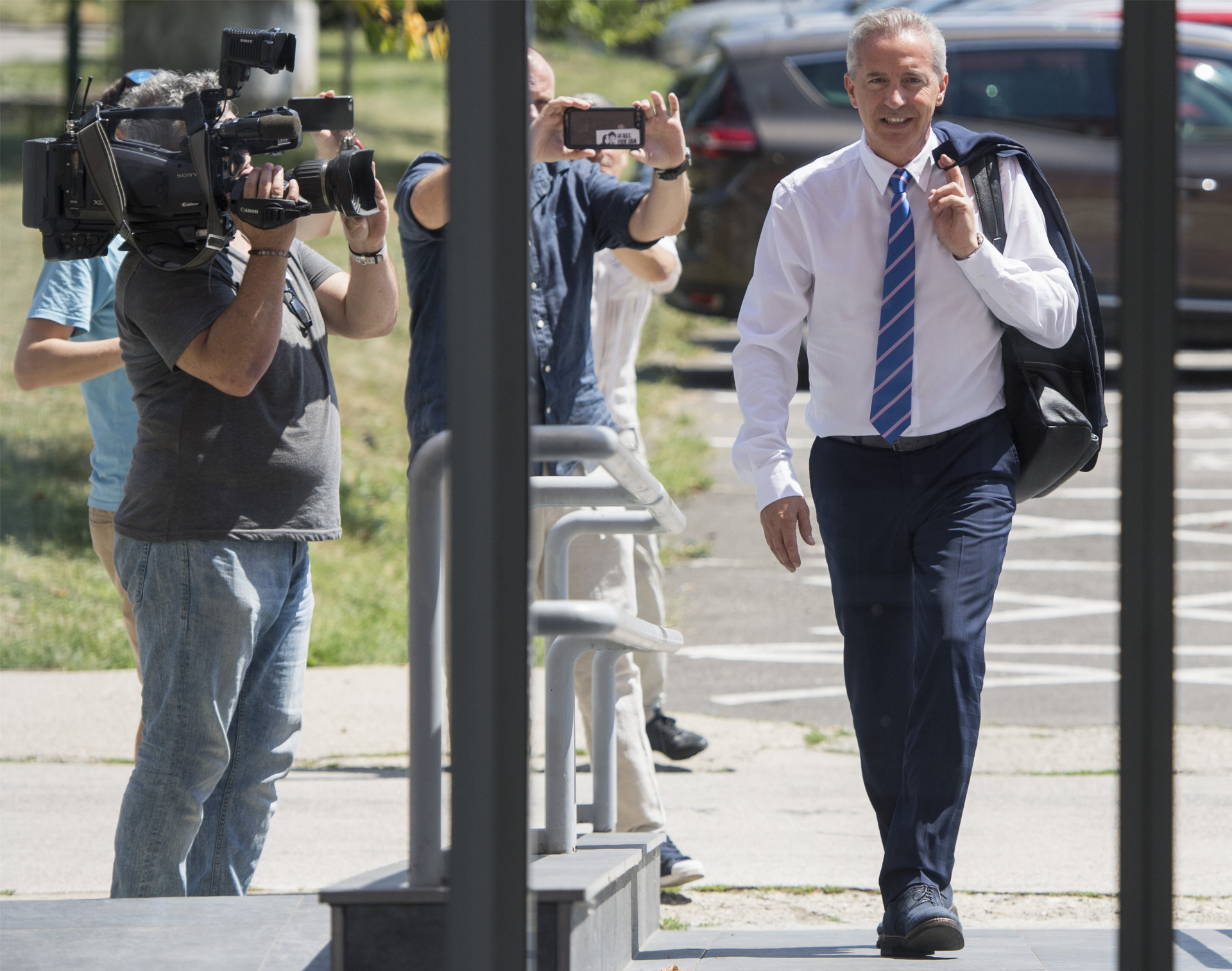 5f96699f-9e31-4bc2-9e35-4a5655bddf07