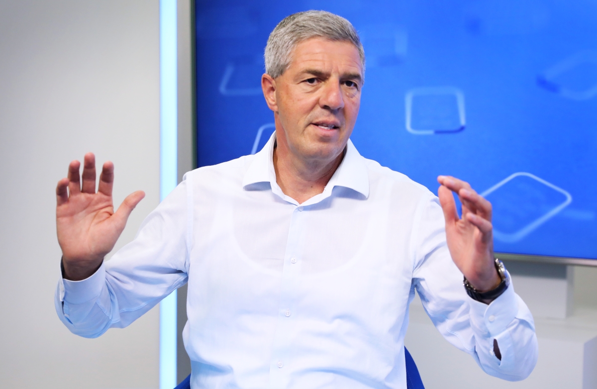 e5320cc7-73d7-44f0-ae0d-05ff530d11e0