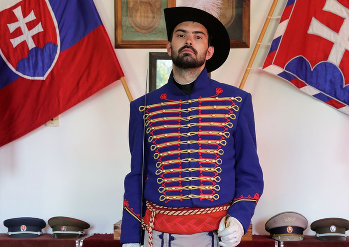 e31136ba-f59b-4c64-a723-1eee9926a4be