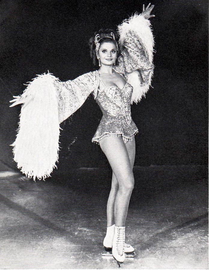 Po nevydarených majstrovstvách sveta v Colorado Springs v roku 1969 sa Mašková prekvapujúco rozhodla svoju športovú kariéru ukončiť a odišla do profesionálnej ľadovej revue Holiday on Ice. 