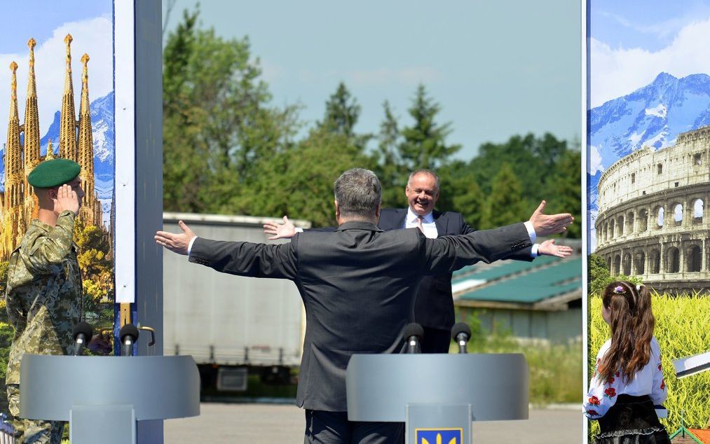 Keď sa rušili víza, vtedajší prezidenti Andrej Kiska a Petro Porošenko sa stretli práve vo Vyšnom Nemeckom.