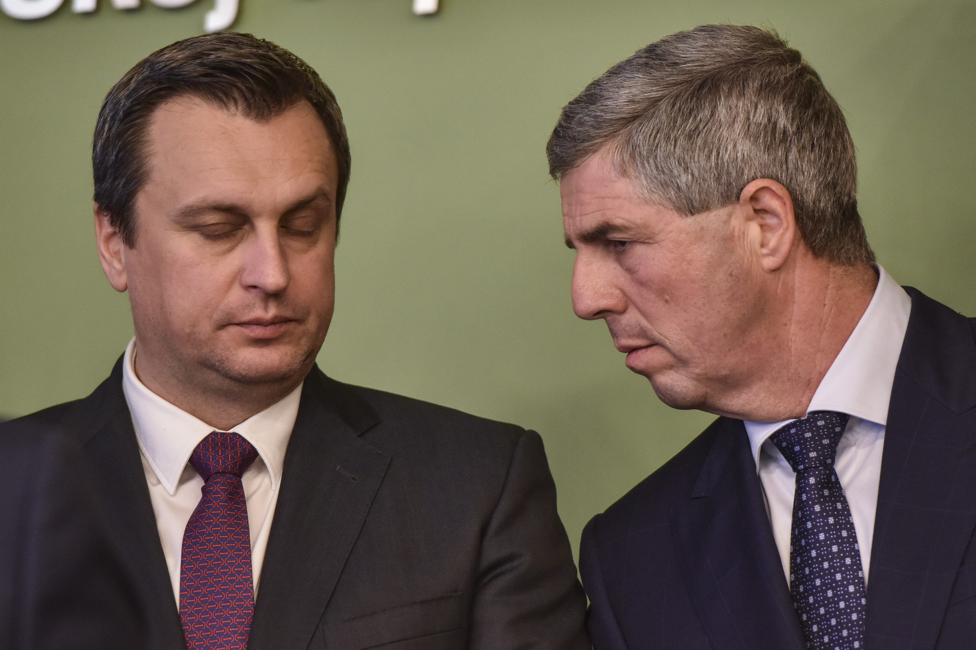 6338d844-e98c-478b-8f60-44d04bfe3385