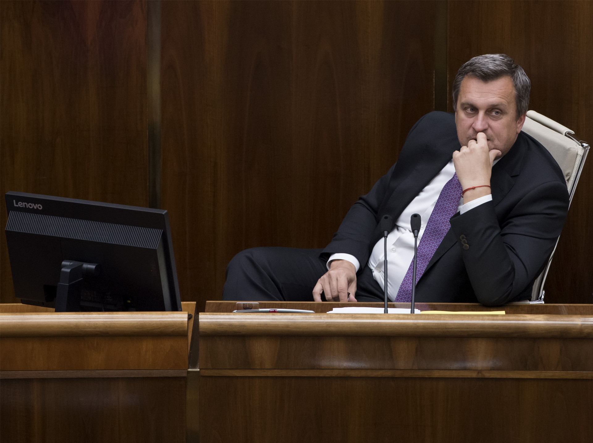 7232aca5-6391-40bf-8794-83af1a19b54d