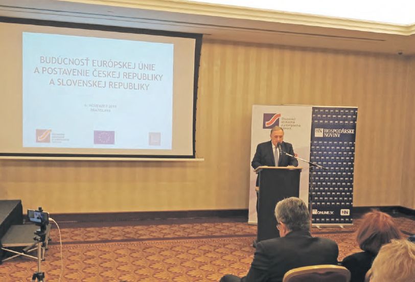 Predseda SOPK Peter Mihók tvrdí, že bezduché prijímanie všetkého, čo prichádza z Bruselu, môže škodiť samotnej integrácii.