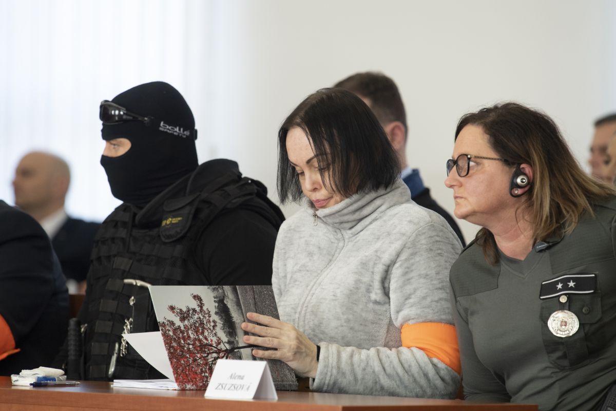 4d1dae7d-3802-4e73-a535-6a284a595eac