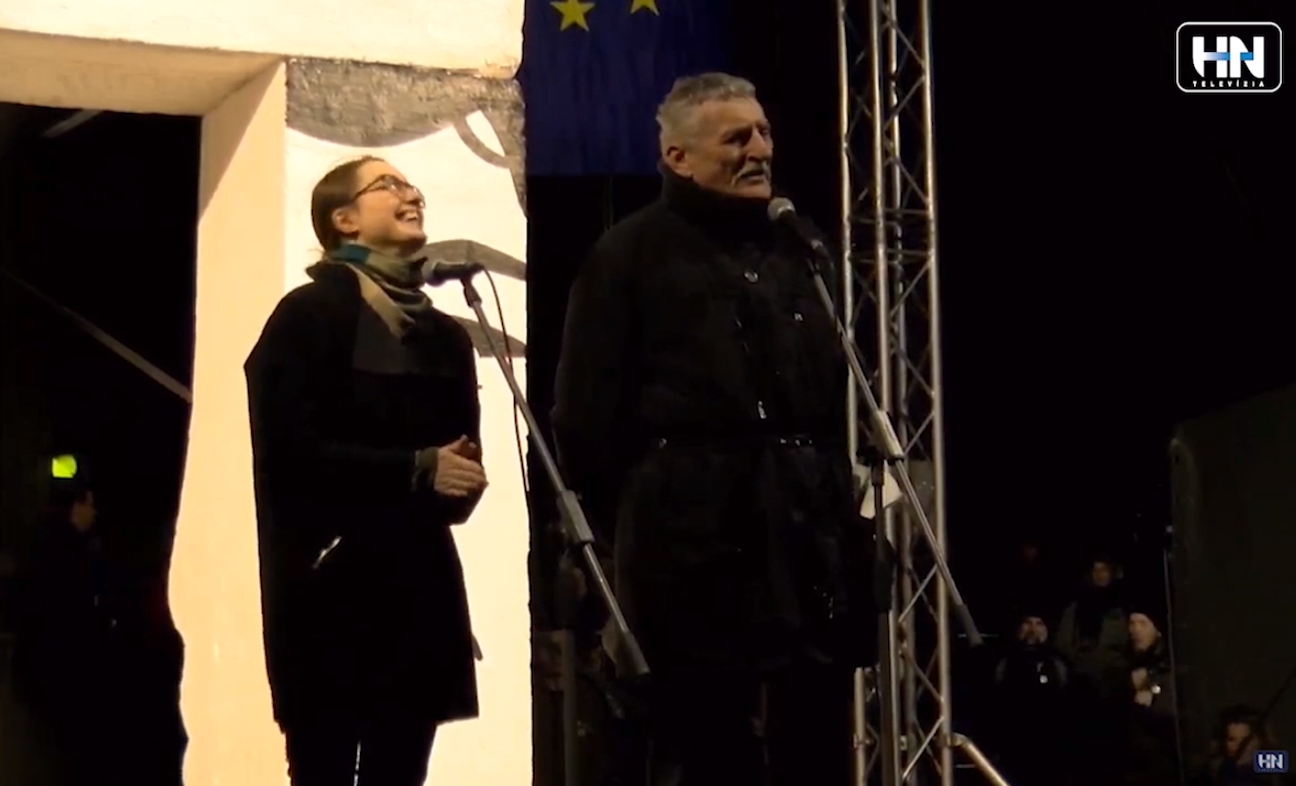 7bde7a01-1bd7-4a40-82a8-a1516c733368