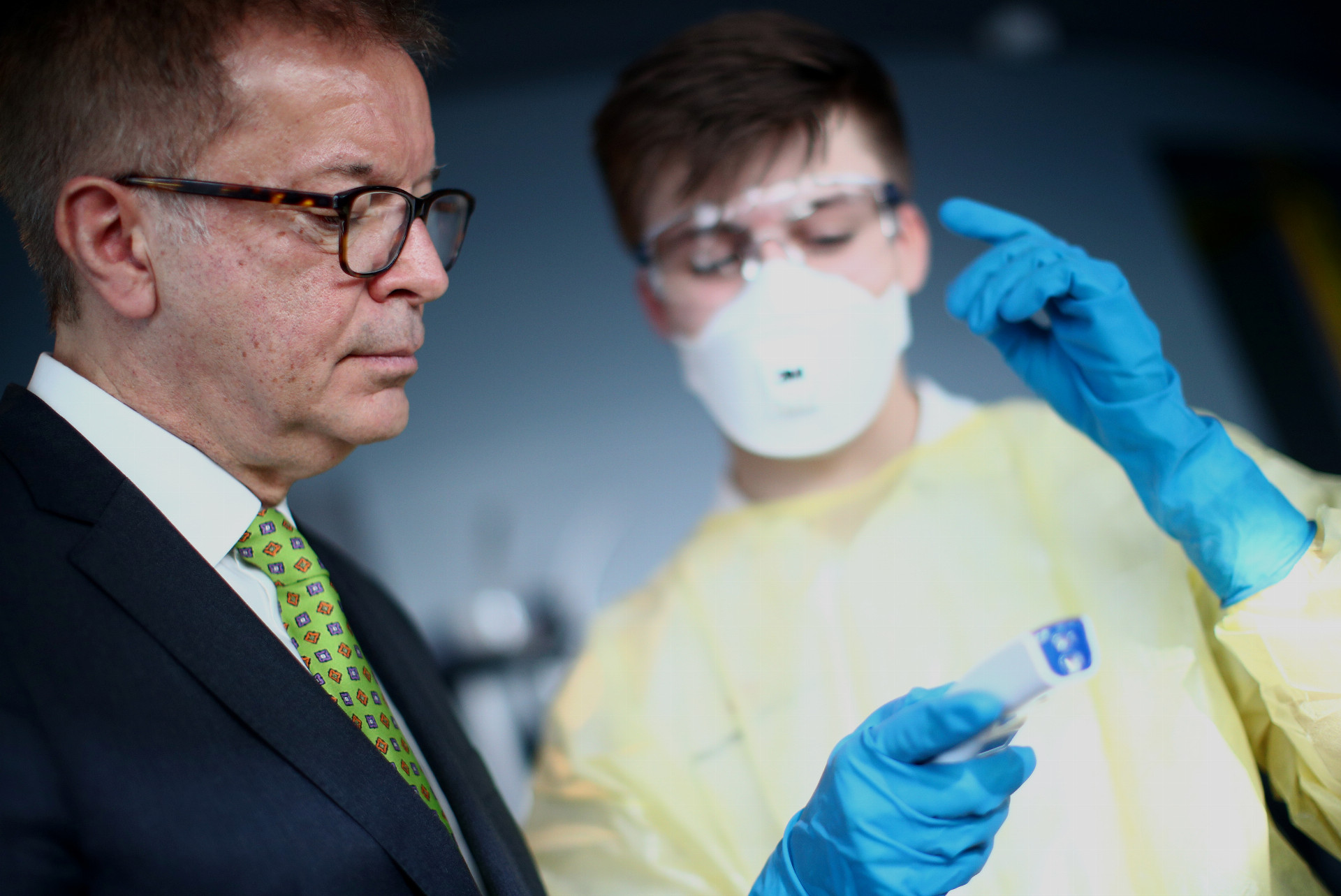 e048b46b-1bd2-4006-aac5-d49ab7eee943