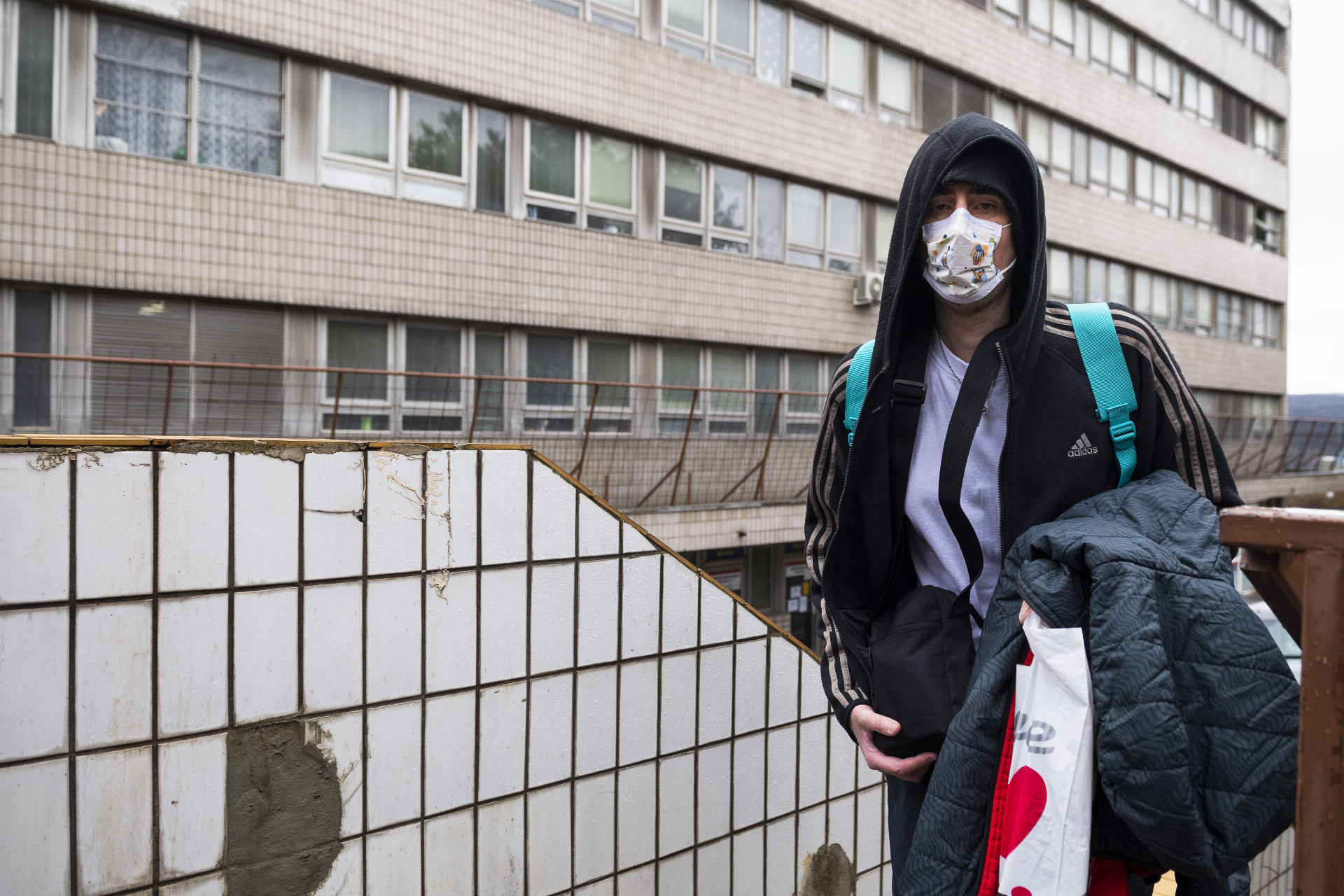 99796efe-f06e-463c-8b46-9d0cf8018742