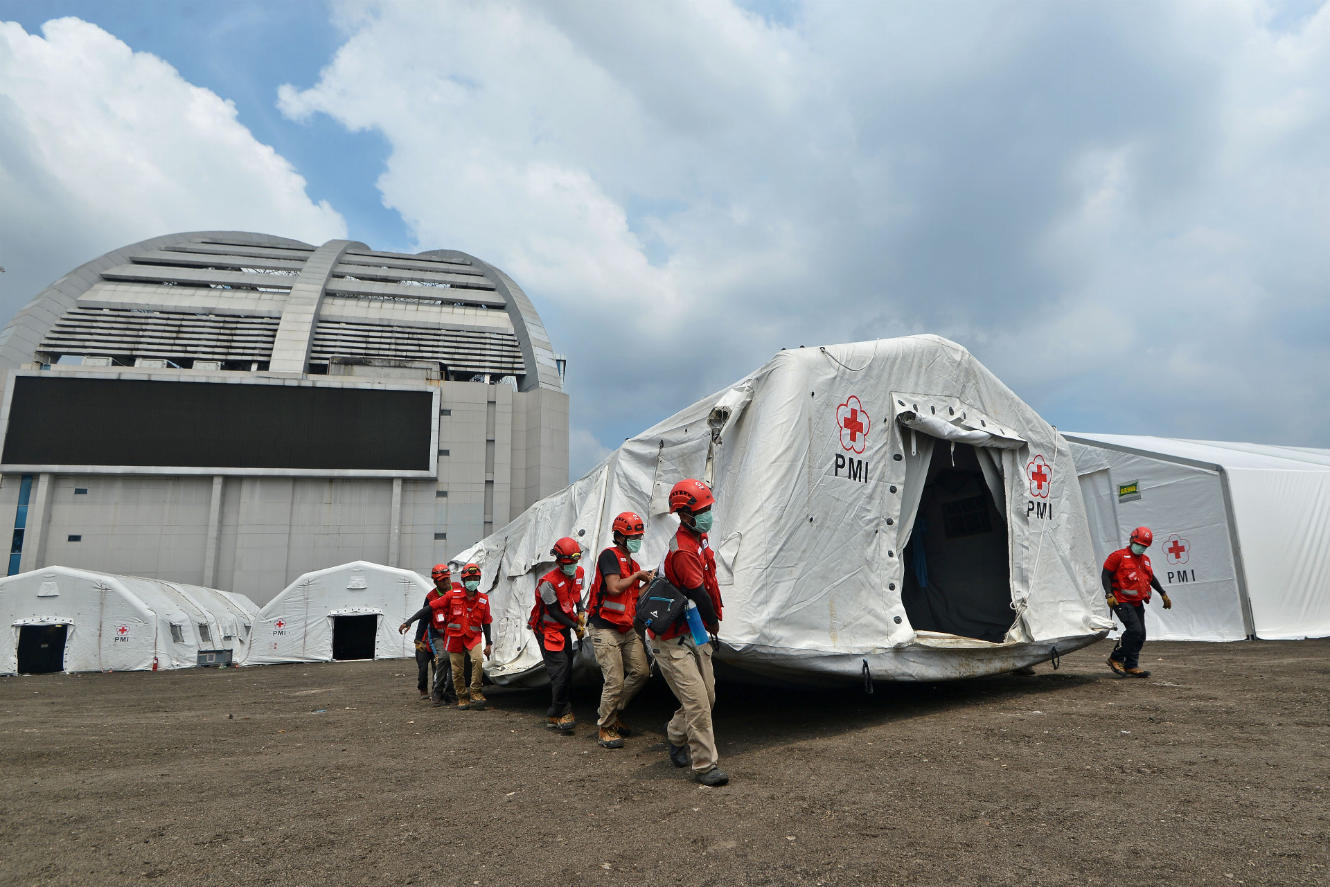 b4fb113c-1349-45f5-858c-435a5848e68f