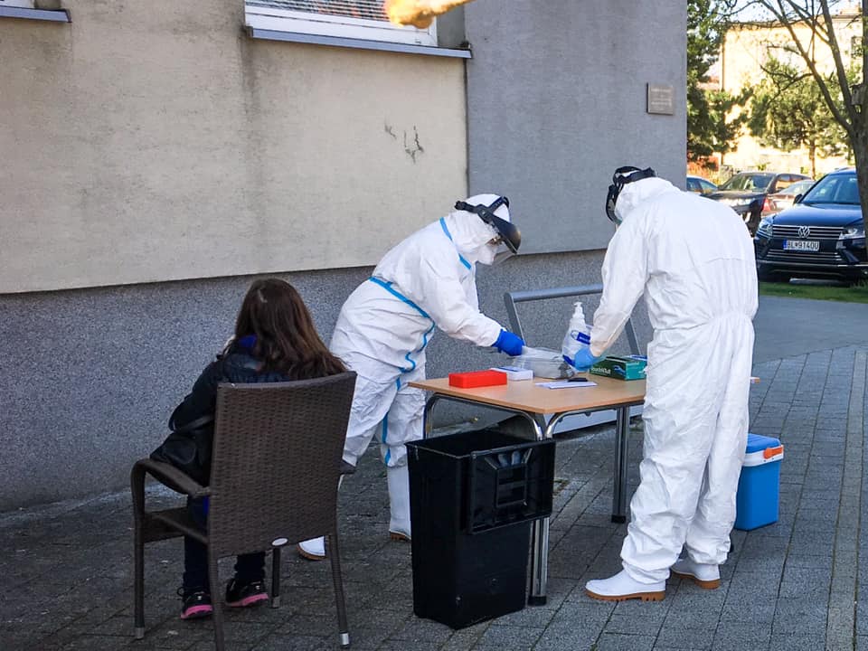 f1962c42-dd56-4cf4-9ea9-7b4ea283a579