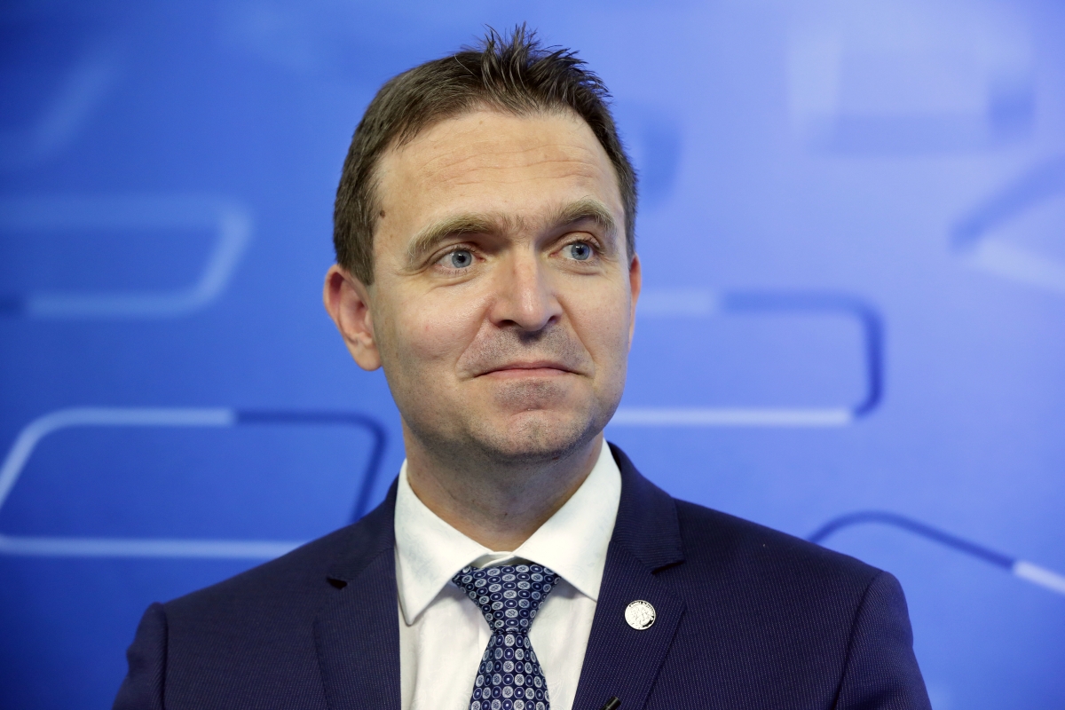 4e0519bc-a639-4a0d-9e2e-b26c1df97bcd