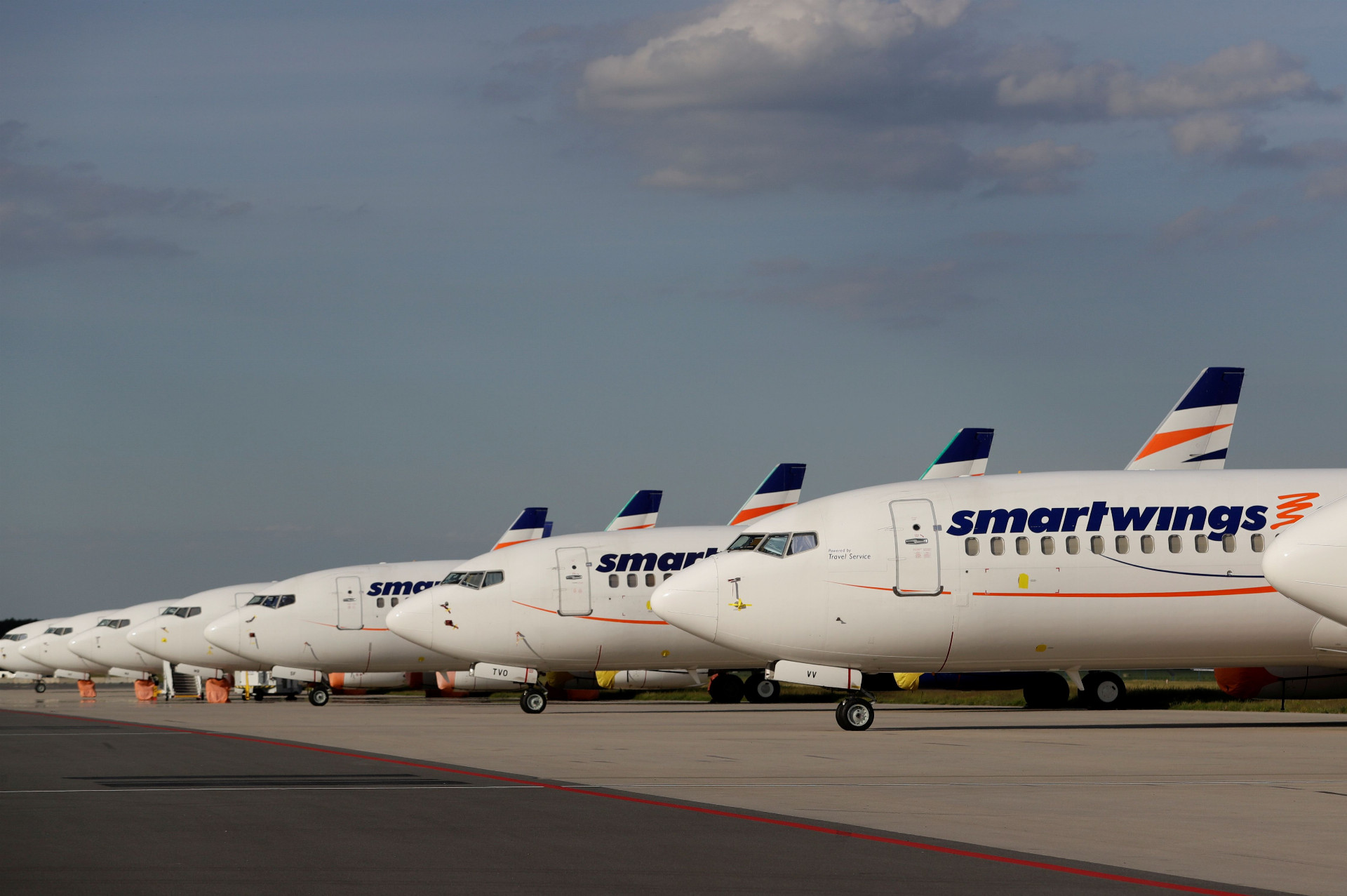 Lietadlá Smartwings, ktoré lietali aj do Bratislavy a Košíc, sú momentálne odparkované na pražskom letisku.