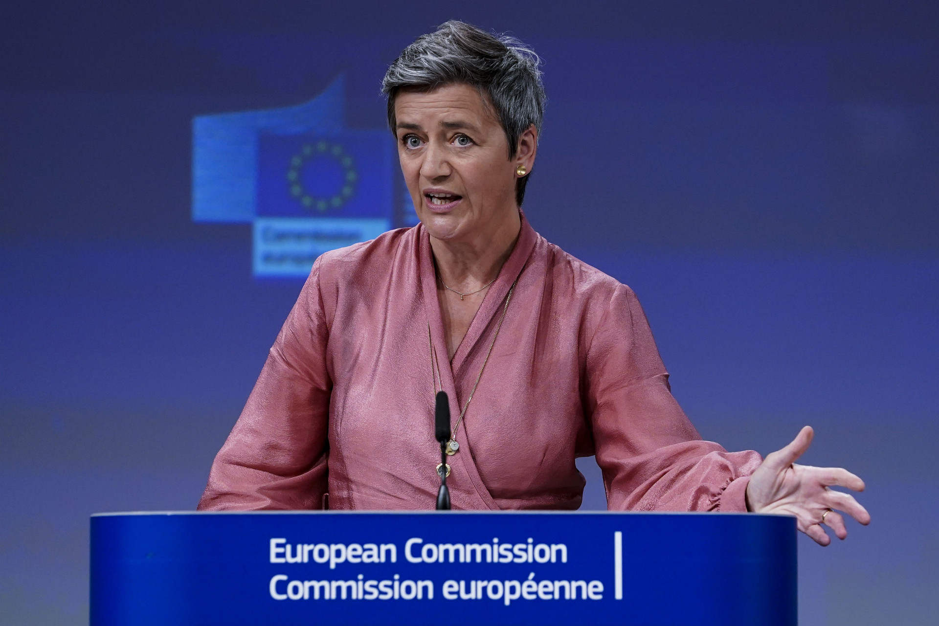 Podpredsedníčka Európskej komisie pre hospodársku súťaž Margrethe Vestagerová chce, aby Apple dodržiaval pravidlá hospodárskej súťaže na trhu Európskej únie.