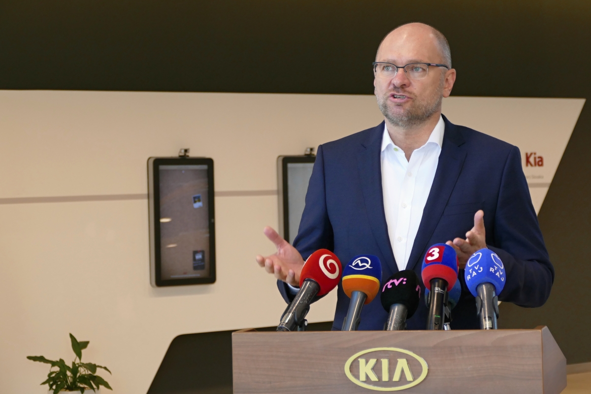 011c44dd-a0e4-4eb7-8230-63a37e1fd5c7