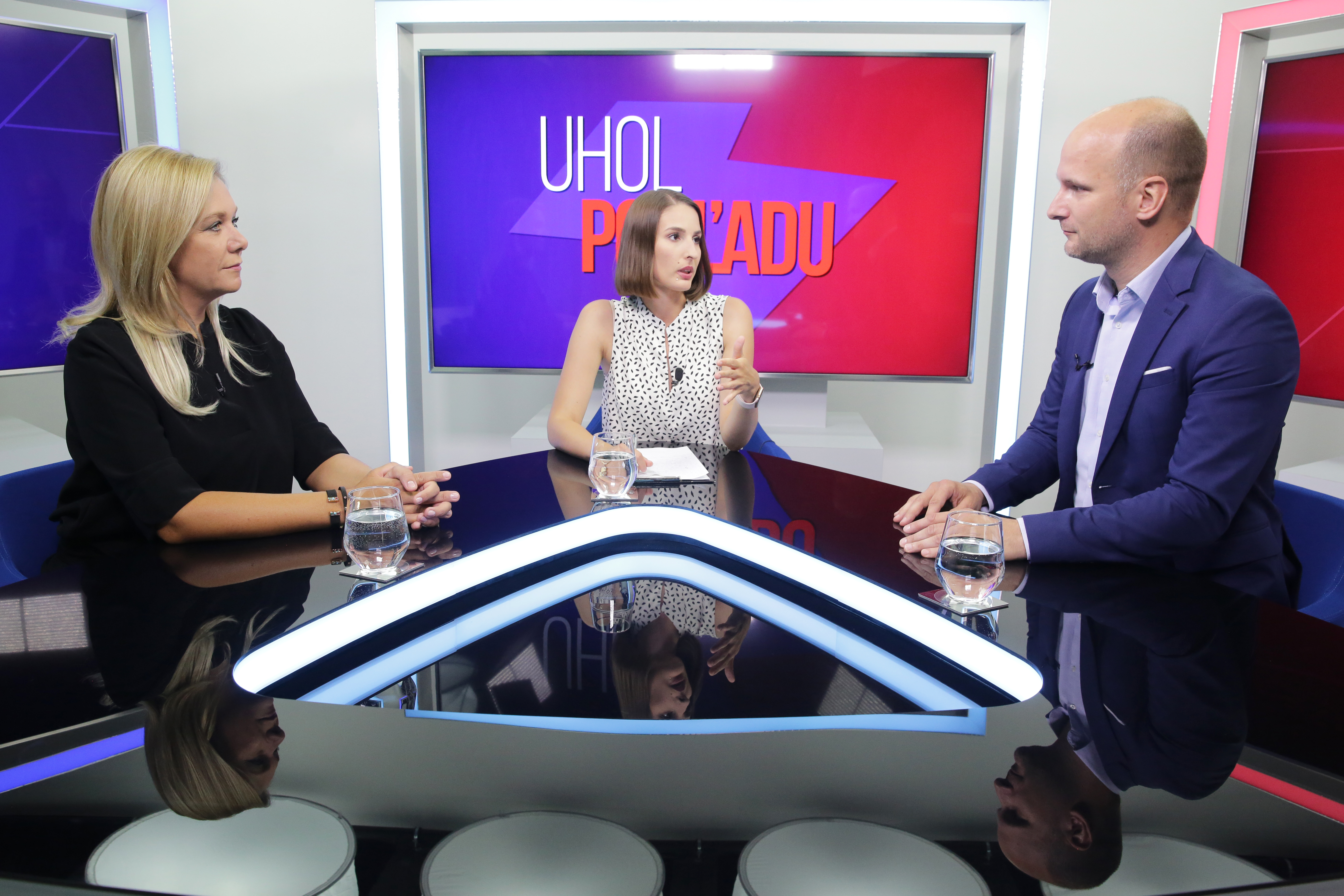 8f41b79d-23e5-49ca-8060-2e5936562065