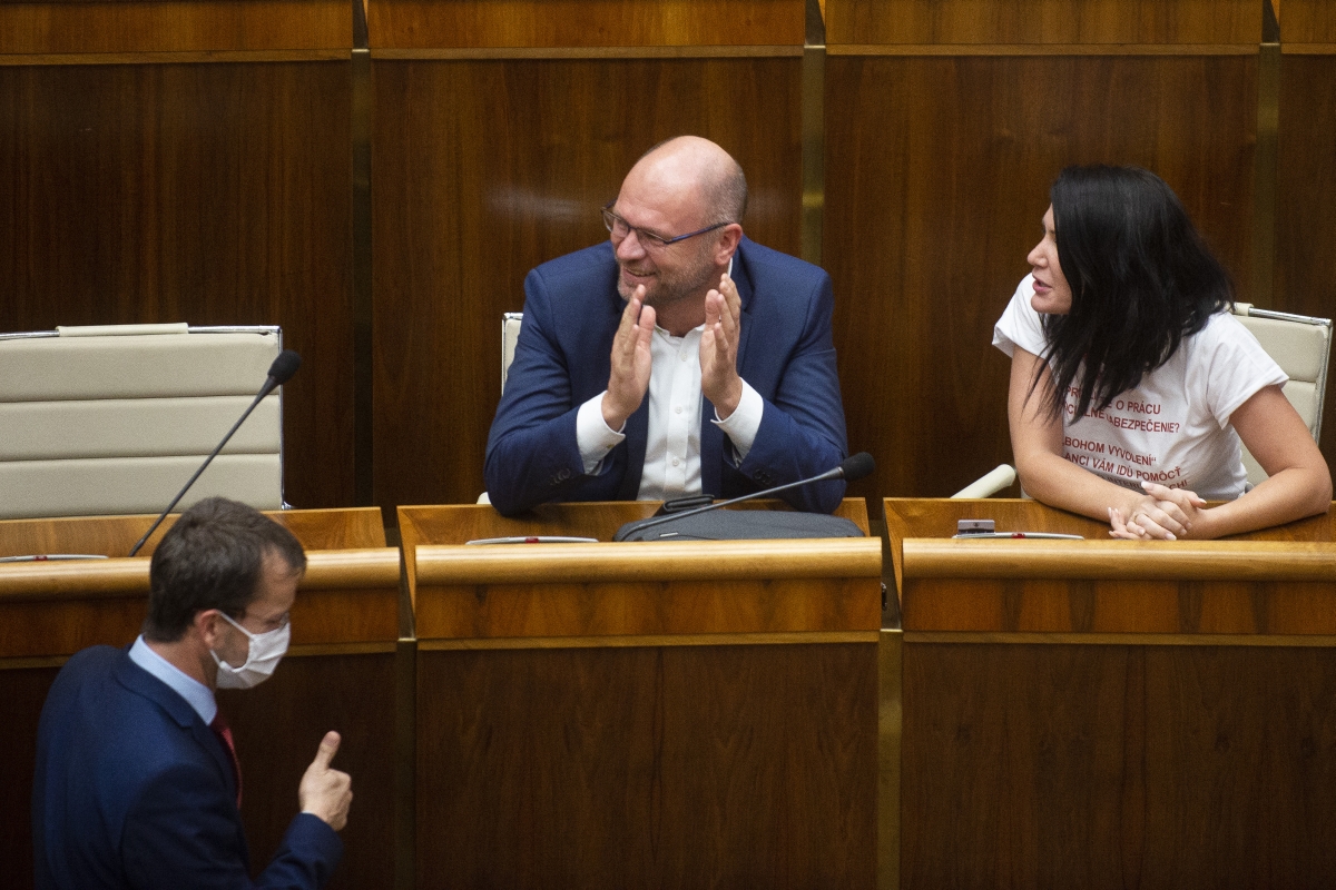 2fd5c9d4-46e1-4a46-afc5-ee9763a9ca46