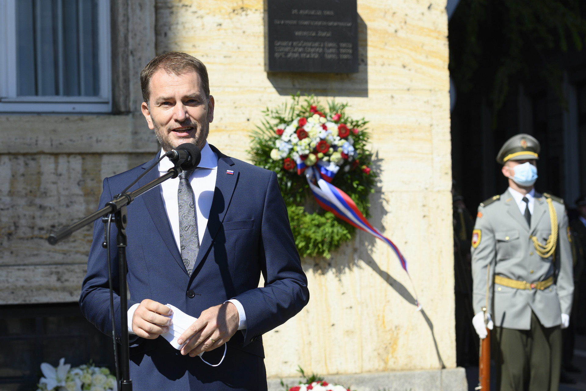 037e5f7d-b34b-43ed-9f4d-9659a03767e0