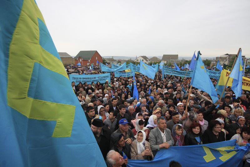 Krymskí Tatári pravidelne demonštrujú za svoje práva na Námestí nezávislosti v Kyjeve.