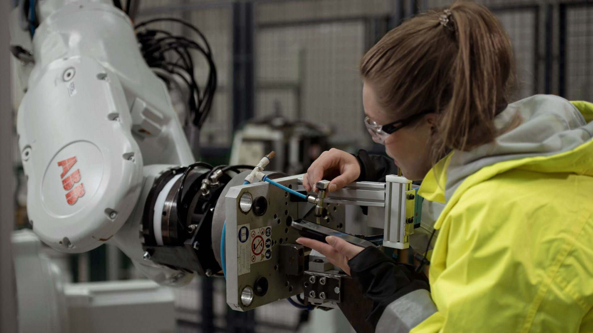 Štvrtá priemyselná revolúcia mení všetko. A 5G sieť je jej hnacím motorom