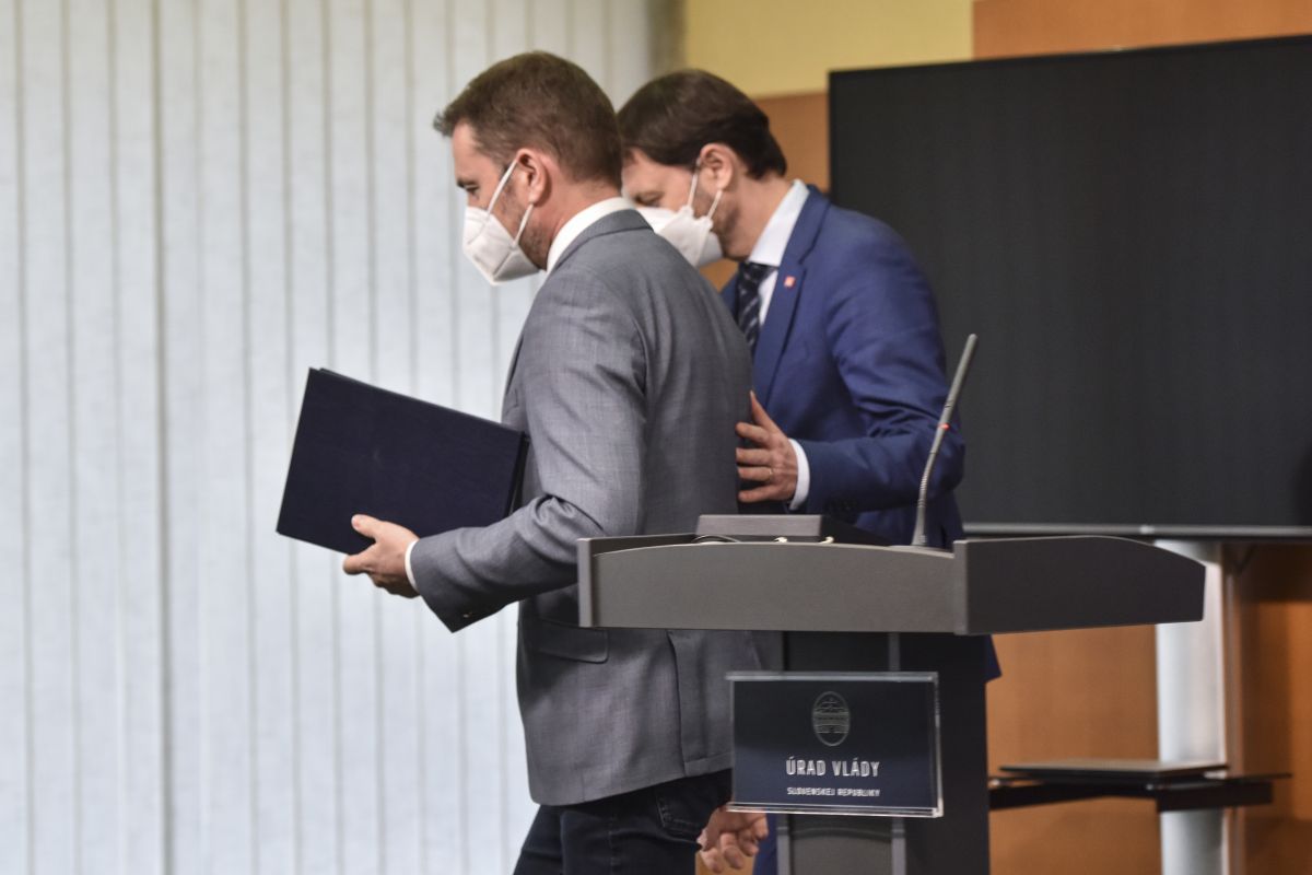 2ce9d9ae-e1d1-4042-b15b-e0dea07b6341