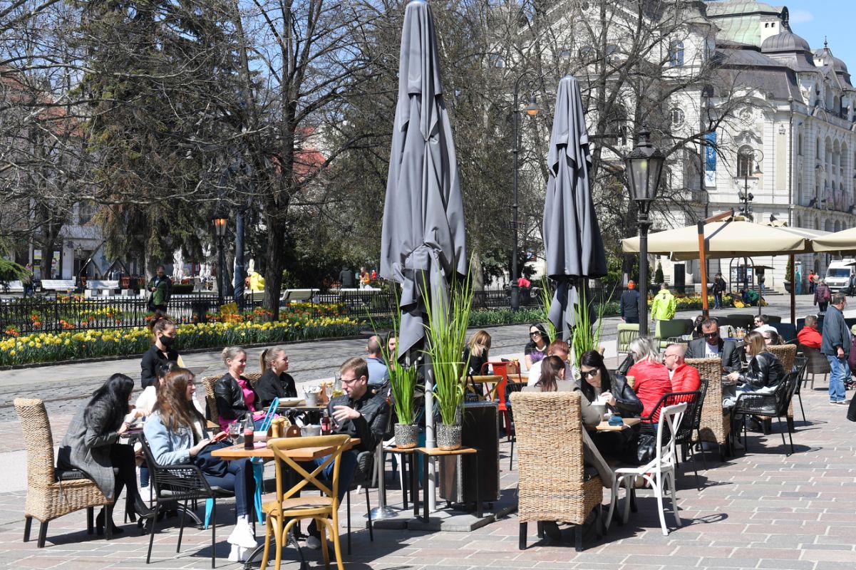 Otv&aacute;ranie ter&aacute;s