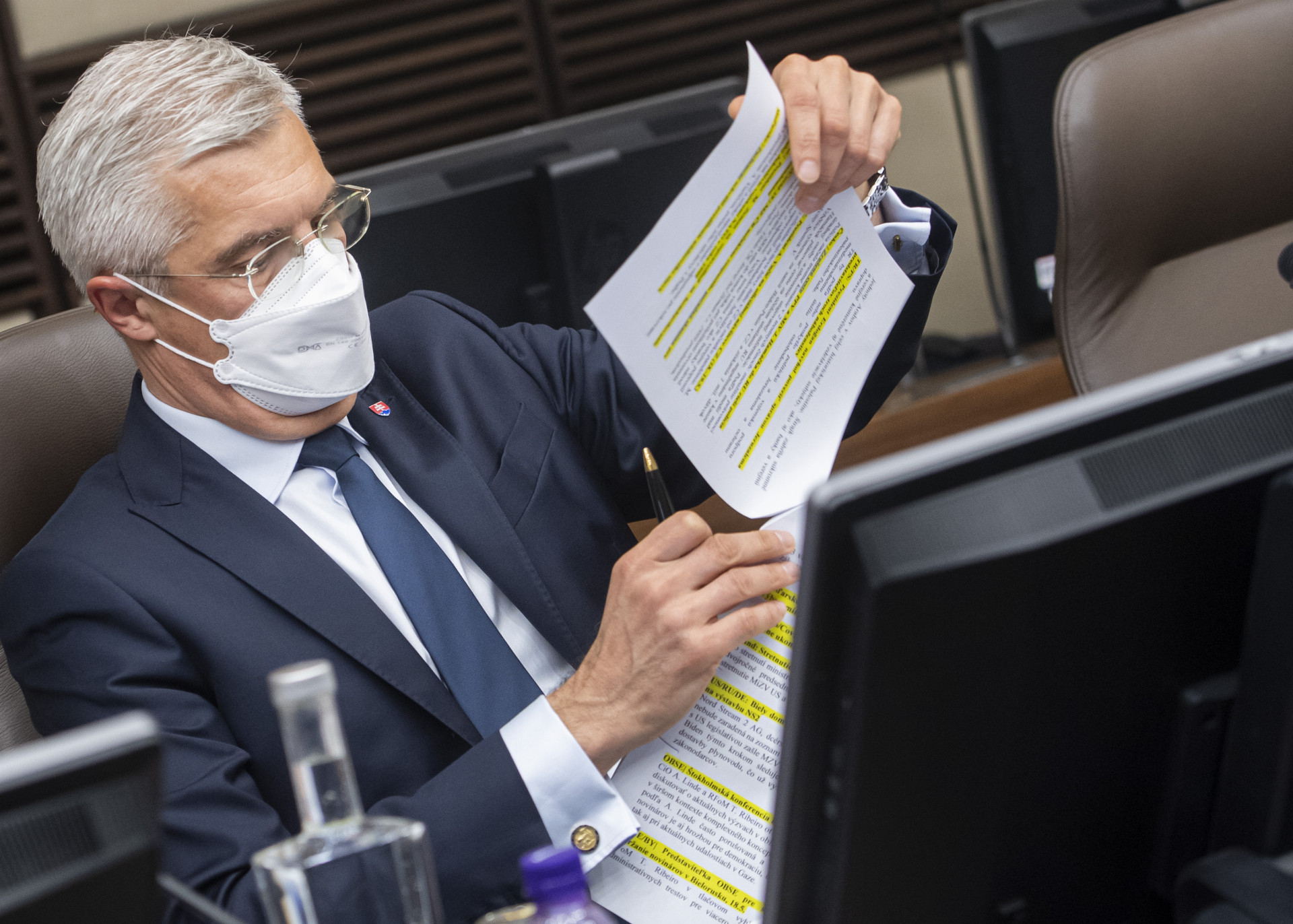 bcc537dd-f83d-4abf-9f10-a8f15b9a3244