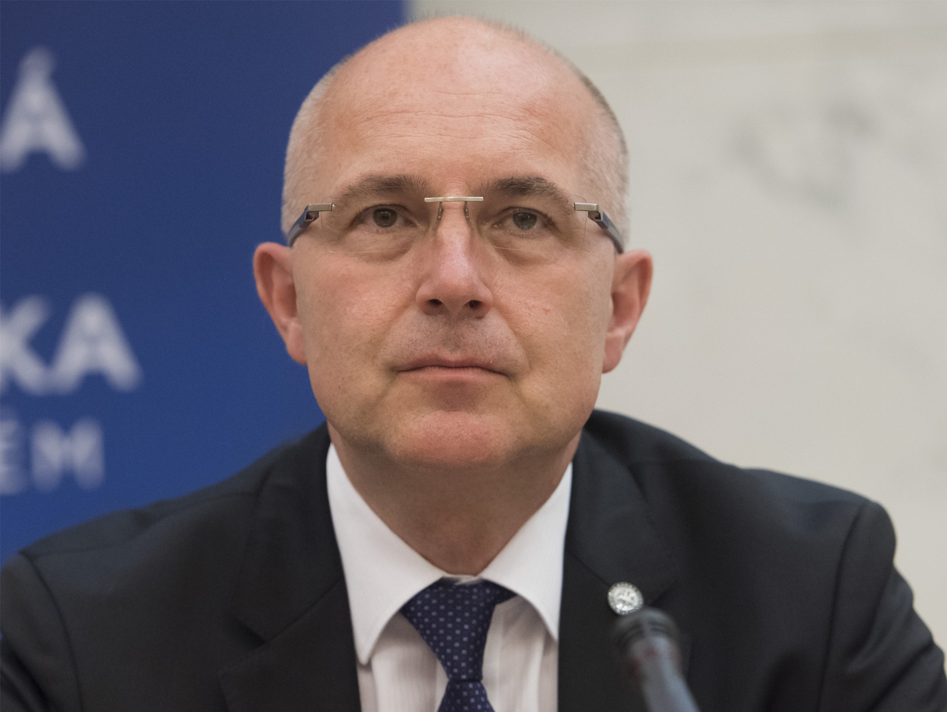 919cee7c-d1cb-43aa-959d-38ada1f84a56