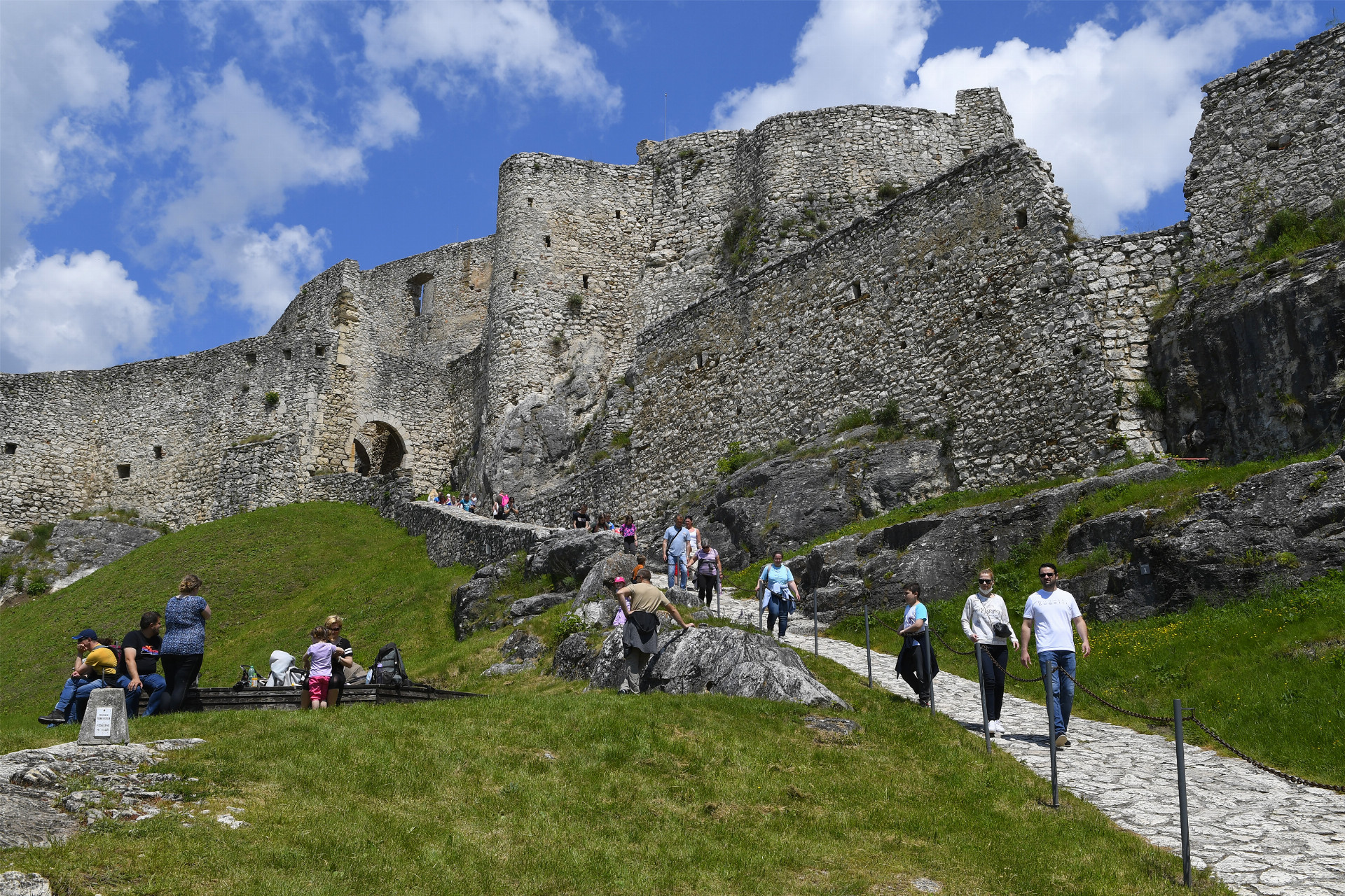 cd5a38e0-f08c-4b99-a9a3-f32b61659cb2