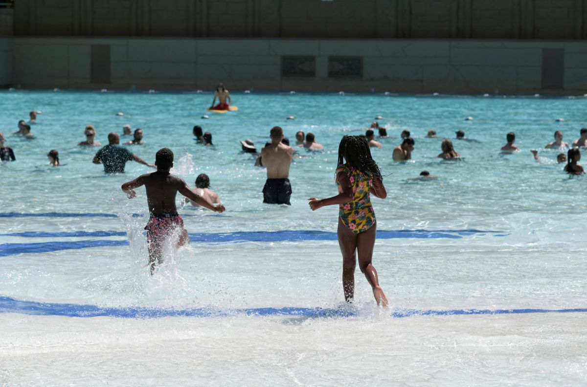 3ee6b691-0363-4b73-93f2-965d772493ba