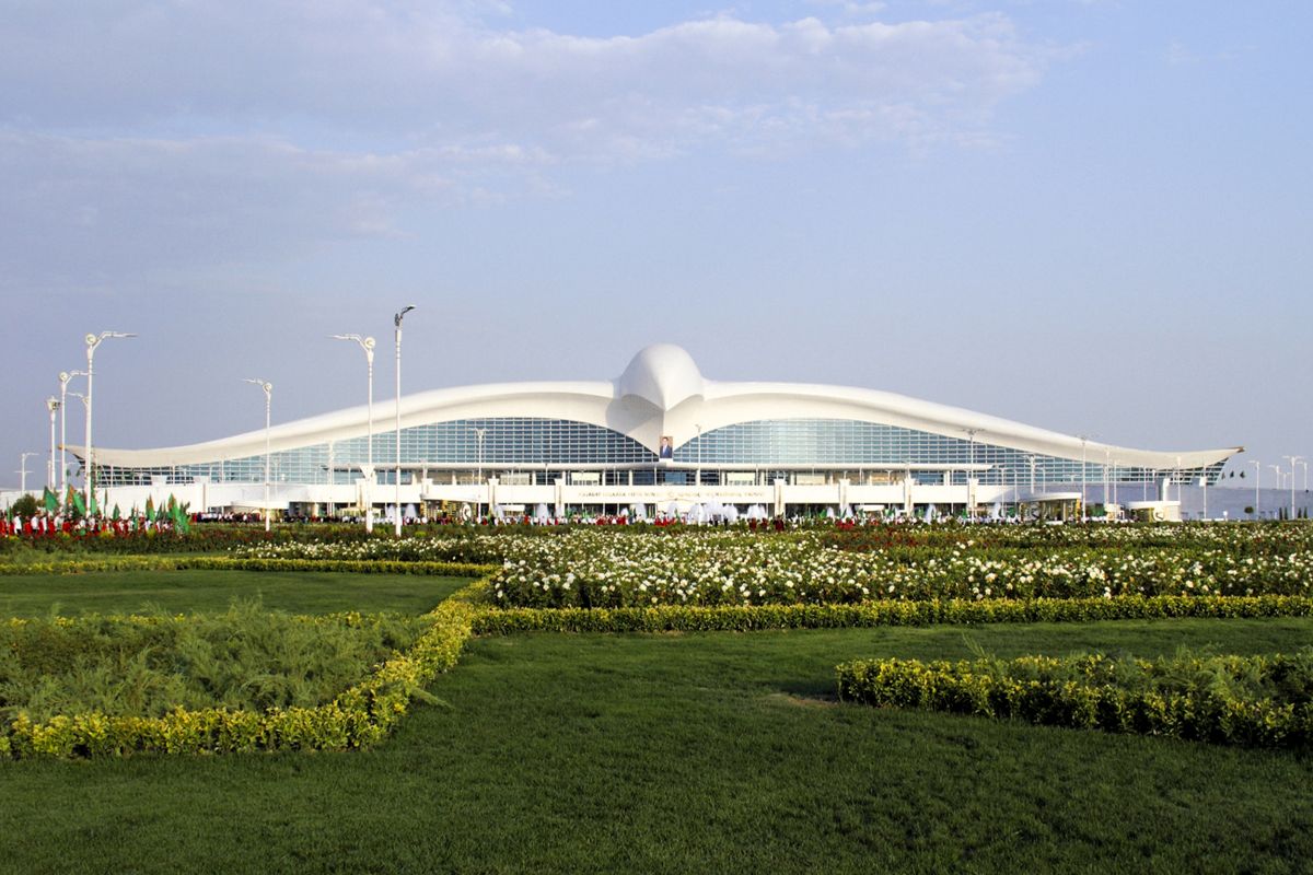 Medzinárodné letisko v hlavnom meste Turkménska, Ašchabade (ilu)