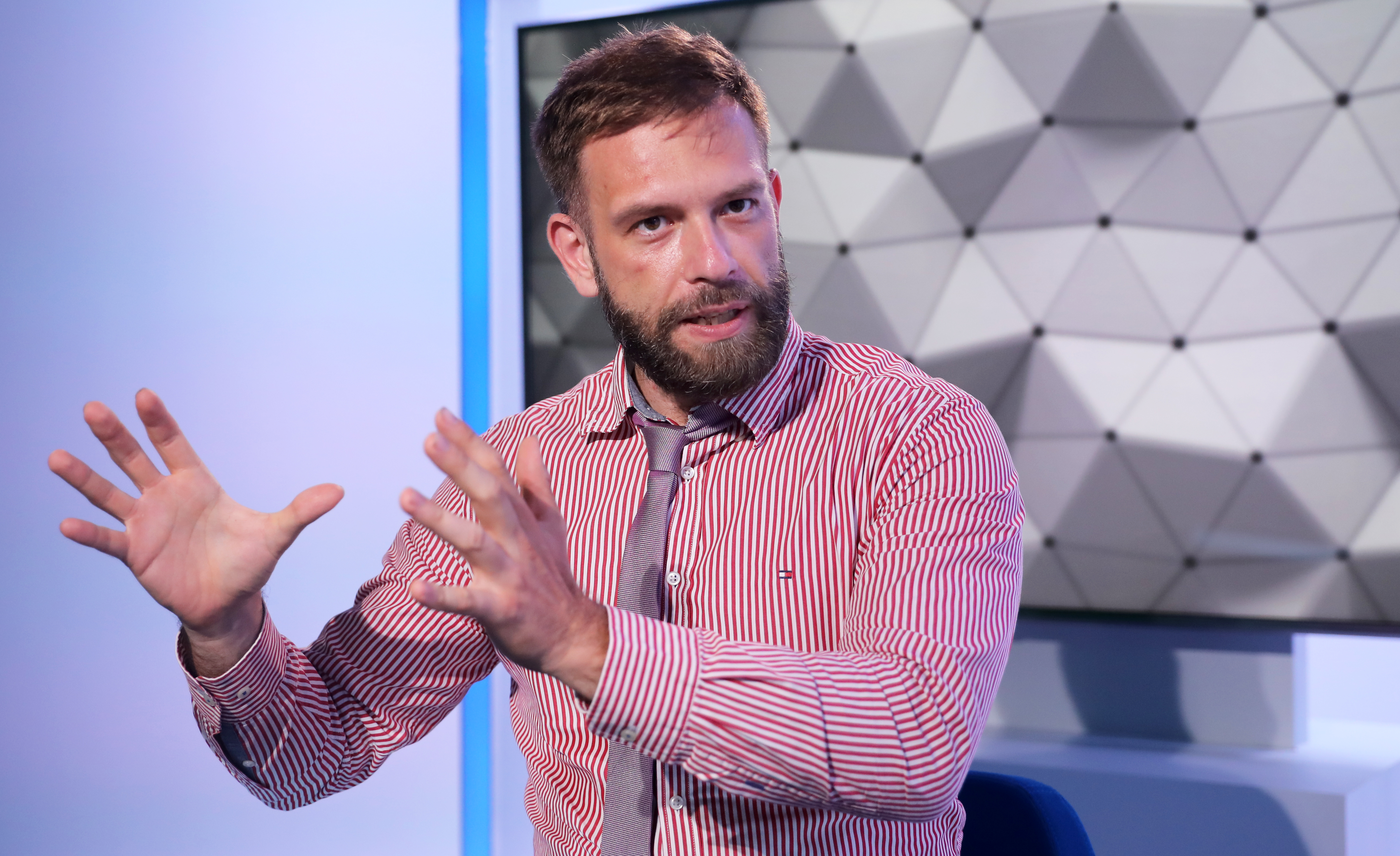 04d293ab-448d-4405-93a5-efbca67420dc