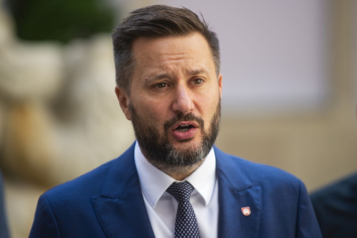 Bratislavský primátor Matúš Vallo tvrdí, že neplánuje zatvárať prevádzky (ilu)