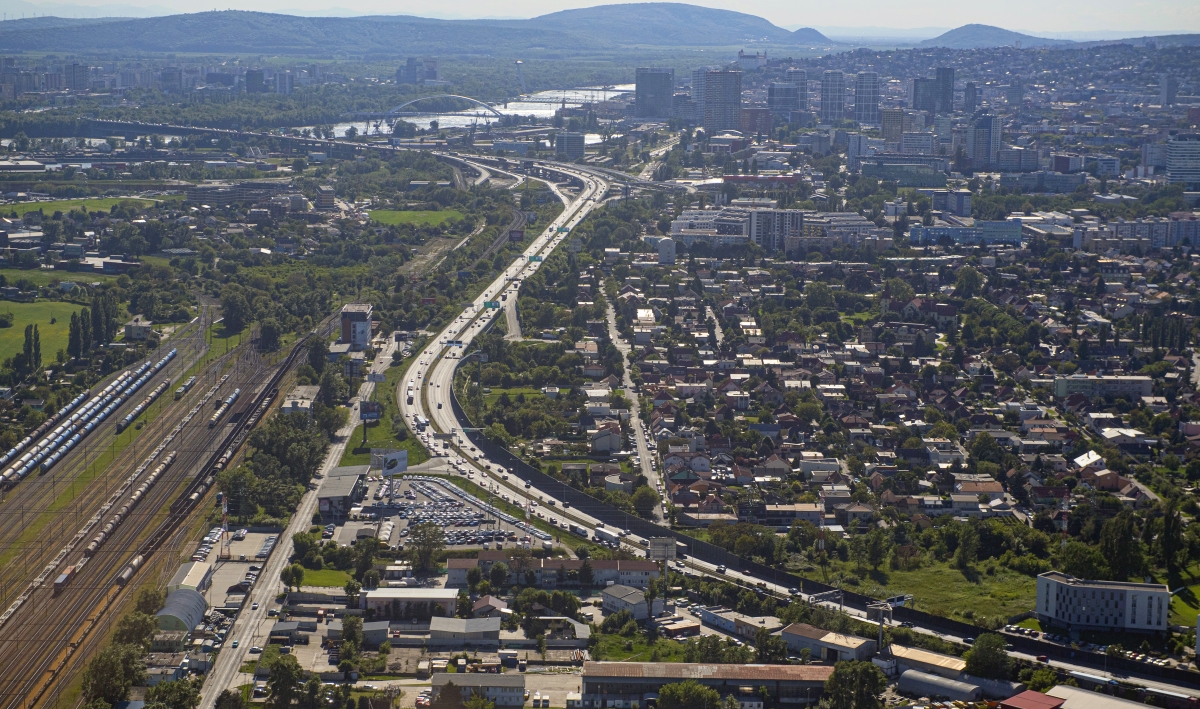 1eb39541-5660-4713-abc2-88fdbccced07