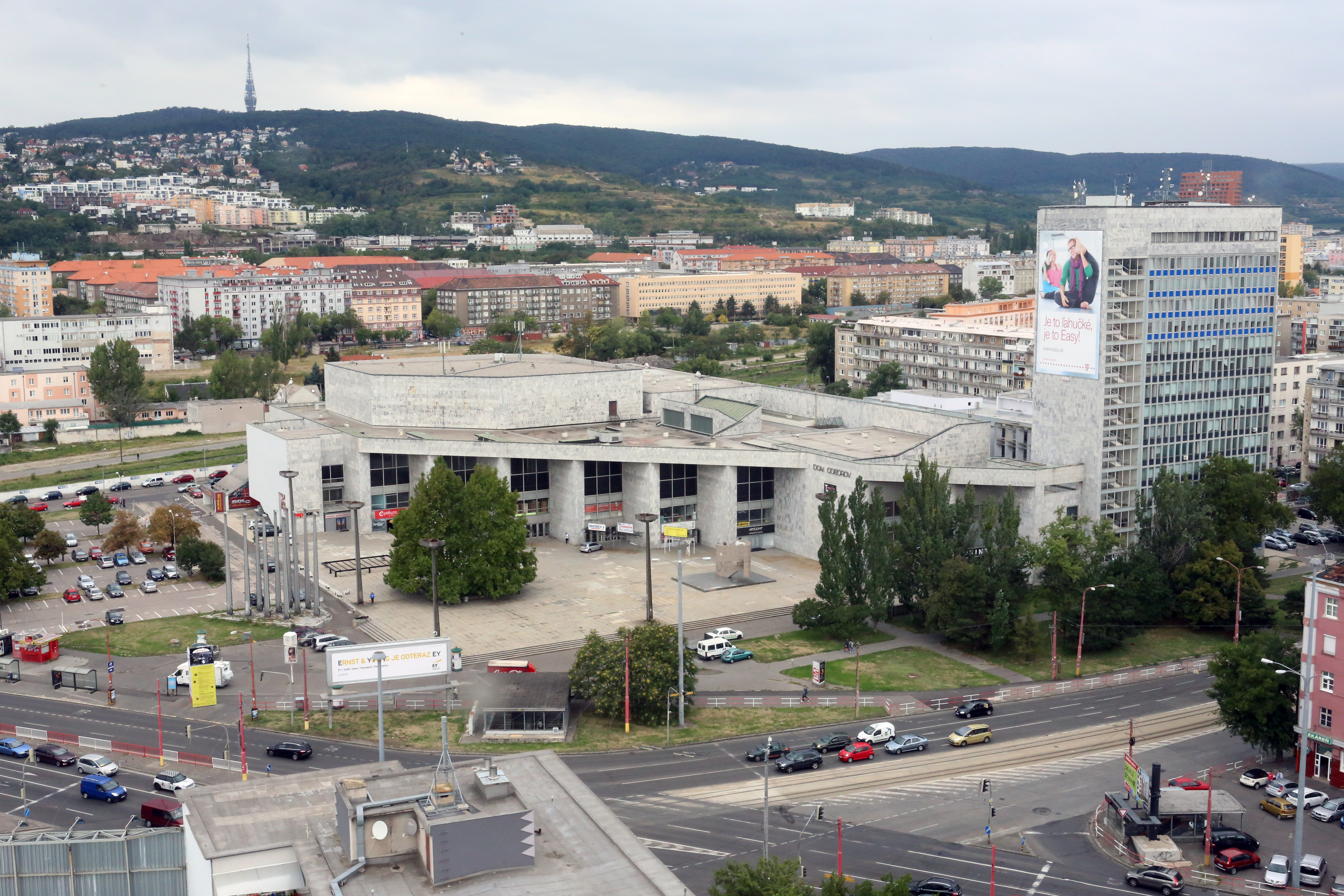 6e7a0c2f-b3c5-44af-9a8c-4aef3952cabb