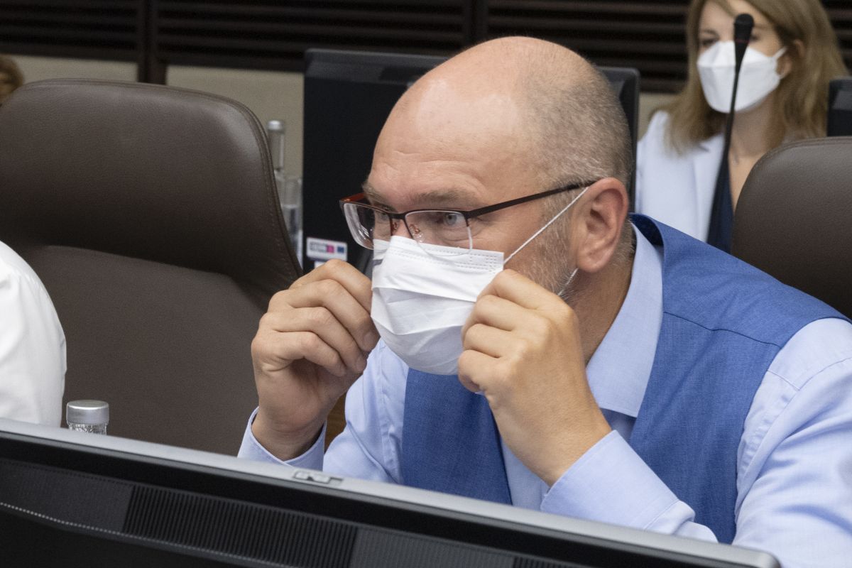 2ec9c23b-03f3-4dc4-a299-62c35a537fe2