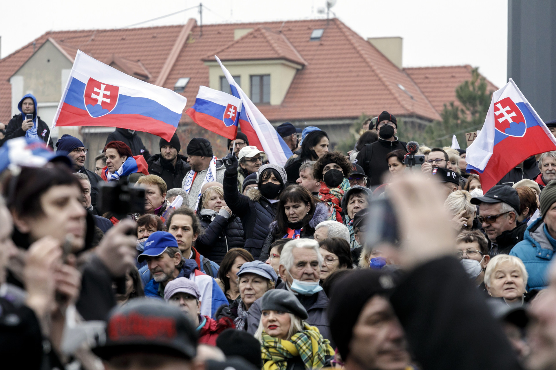 Protestujúci v Bratislave