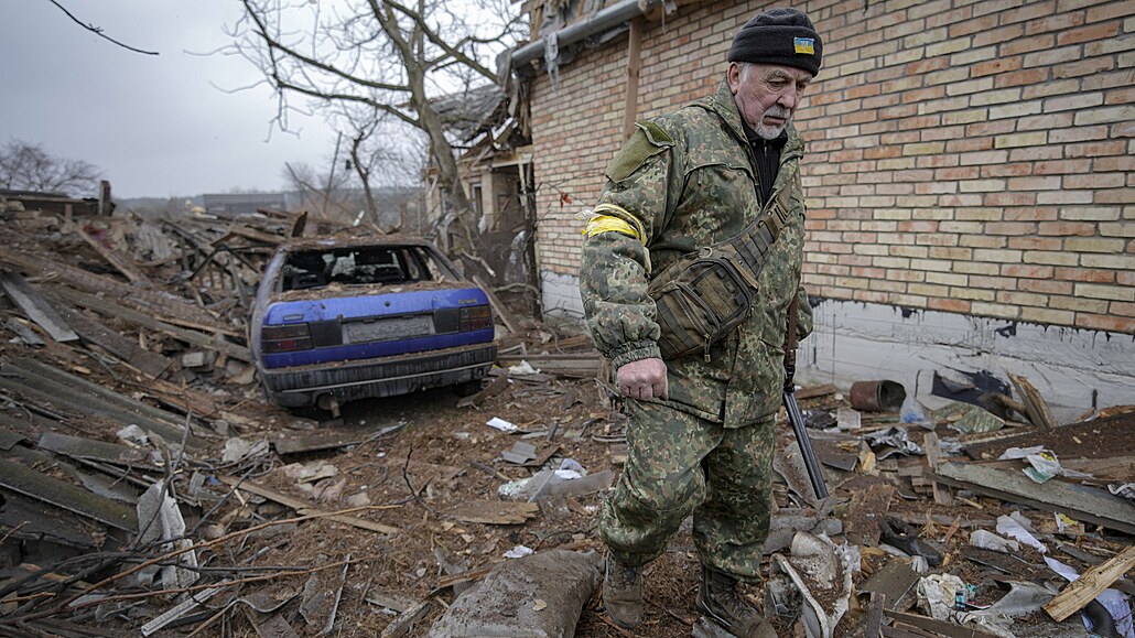 Ukrajinskí seniori bránia svoju krajinu