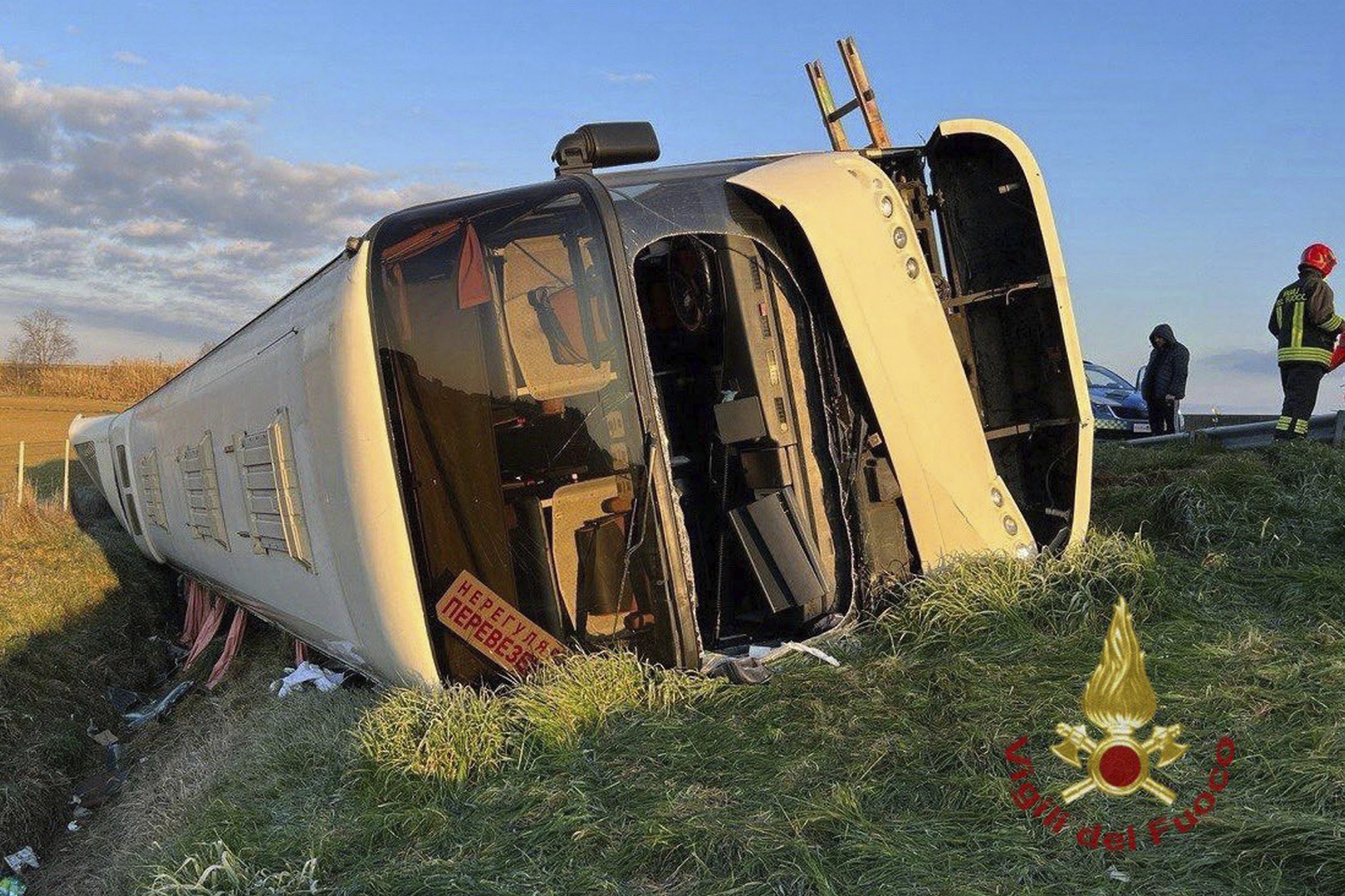 Nehoda autobusu s ukrajinskými utečencami na severe Talianska