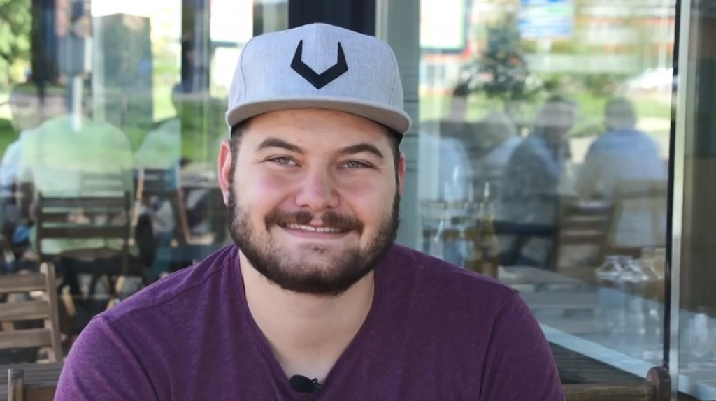 Maced&oacute;nčan Nikola Velkov